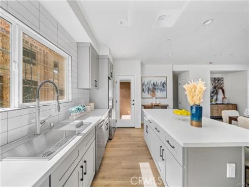 7692  9th  117  Street, Buena Park, CA