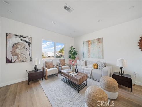 7692  9th  116  Street, Buena Park, CA