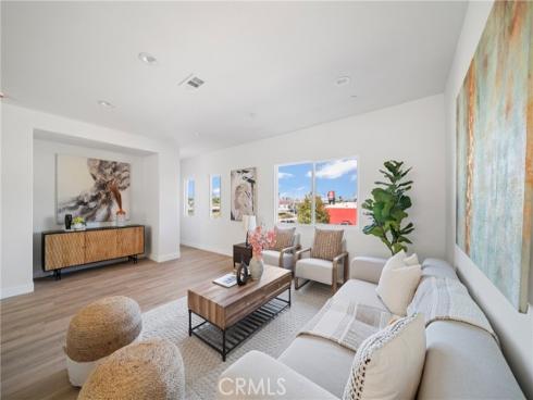 7692  9th  116  Street, Buena Park, CA