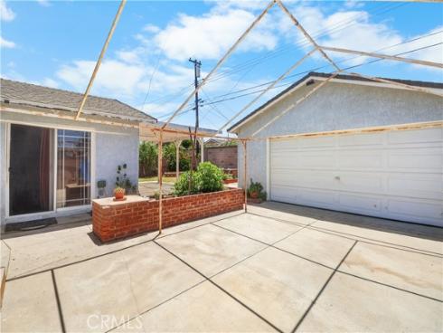 7536 El Cerro Drive, Buena Park, CA