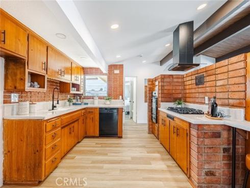 5835 Los Santos Way, Buena Park, CA