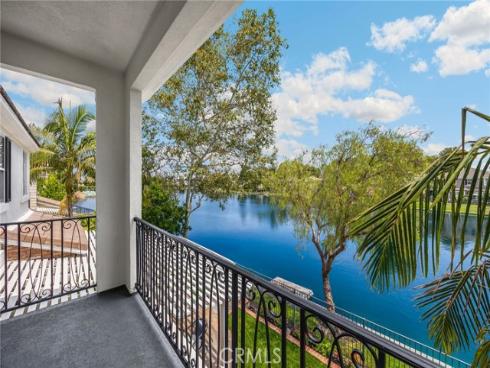 18 Lakeside Drive, Buena Park, CA