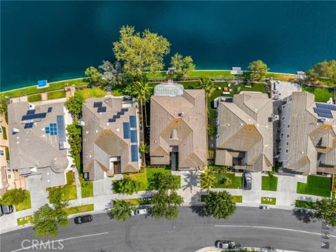 18 Lakeside Drive, Buena Park, CA