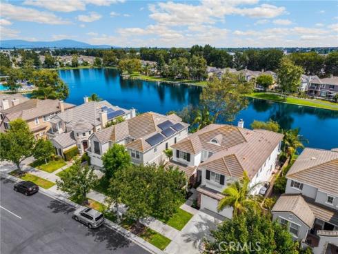 18 Lakeside Drive, Buena Park, CA