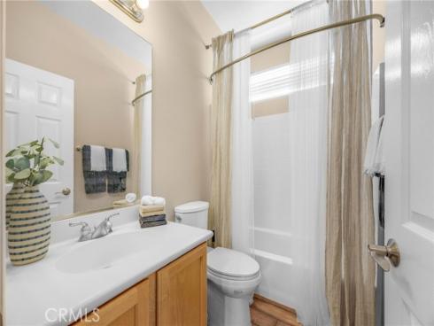 18 Lakeside Drive, Buena Park, CA