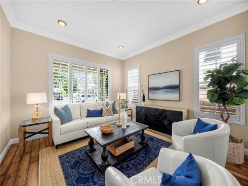 18 Lakeside Drive, Buena Park, CA