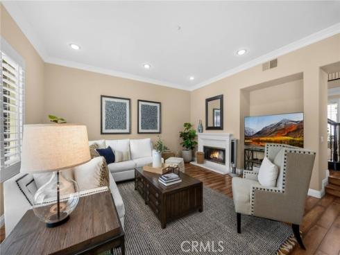 18 Lakeside Drive, Buena Park, CA