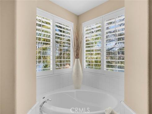 18 Lakeside Drive, Buena Park, CA