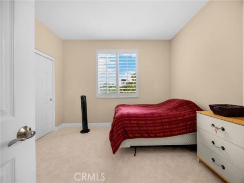 18 Lakeside Drive, Buena Park, CA