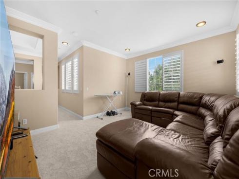 18 Lakeside Drive, Buena Park, CA