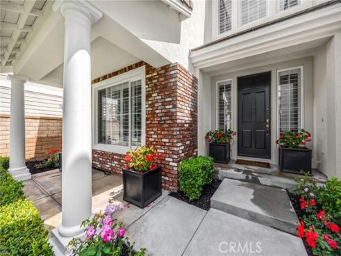 18 Lakeside Drive, Buena Park, CA