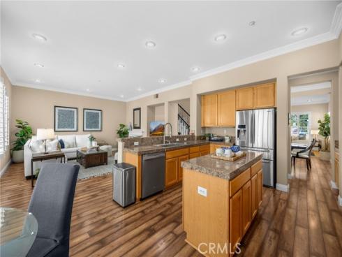 18 Lakeside Drive, Buena Park, CA