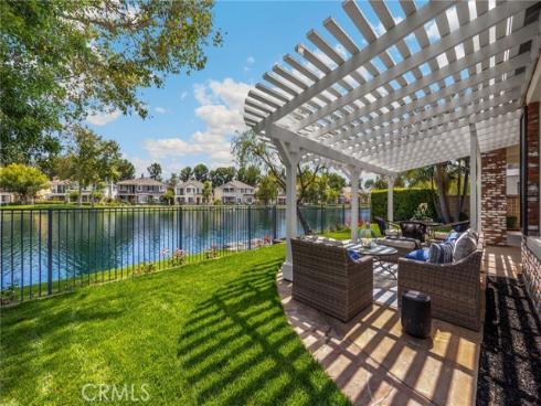 18 Lakeside Drive, Buena Park, CA