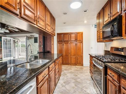 7537 El Cortez Circle, Buena Park, CA