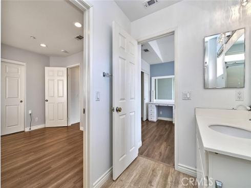 21 Centerstone Circle, Buena Park, CA