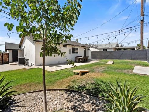 7600  Western   Avenue, Buena Park, CA