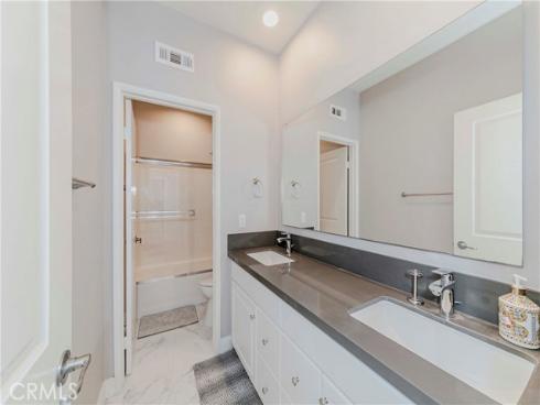 17 Citrus Glen , Buena Park, CA