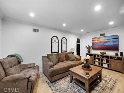 6932 San Joaquin , Buena Park, CA