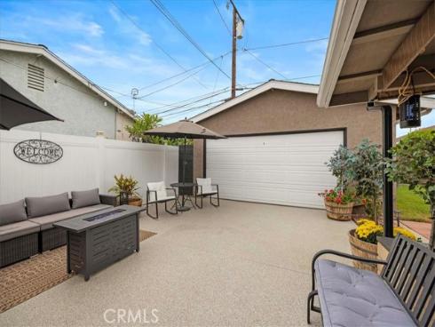 6932 San Joaquin , Buena Park, CA