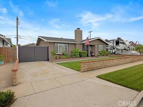 6932 San Joaquin , Buena Park, CA