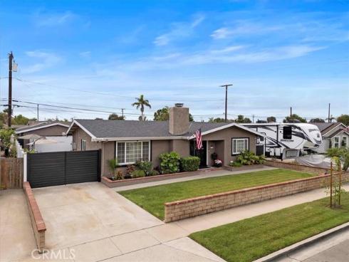 6932 San Joaquin , Buena Park, CA