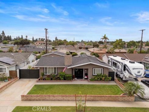 6932 San Joaquin , Buena Park, CA