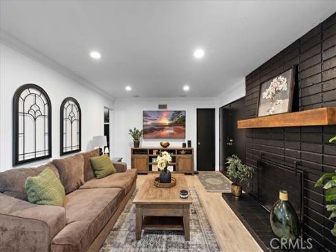 6932 San Joaquin , Buena Park, CA