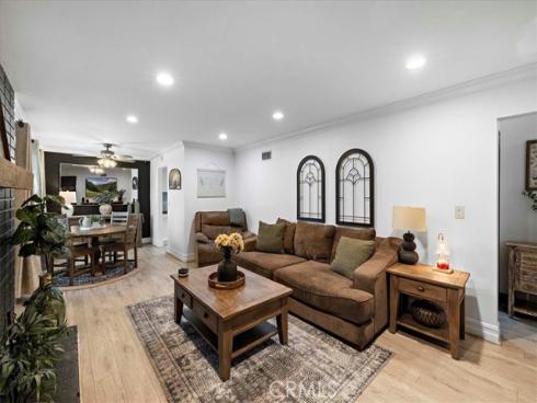 6932 San Joaquin , Buena Park, CA