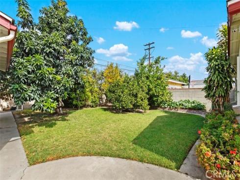 6961 San Julian , Buena Park, CA