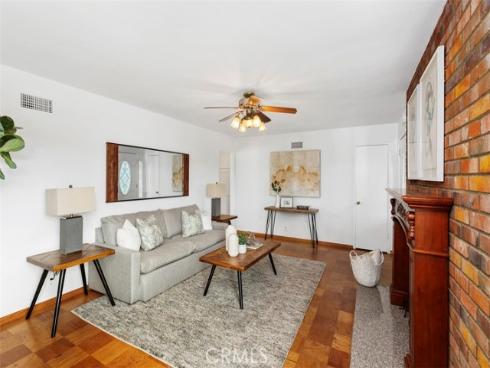 6961 San Julian , Buena Park, CA