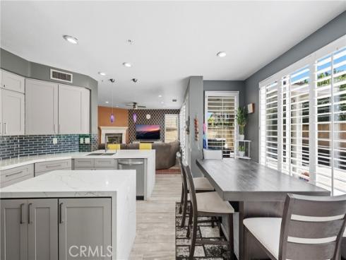 6528  University   Way, Buena Park, CA