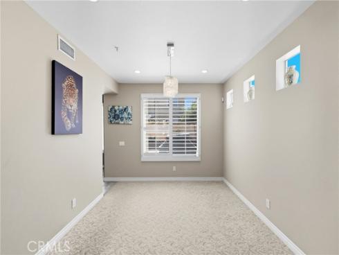 6528  University   Way, Buena Park, CA