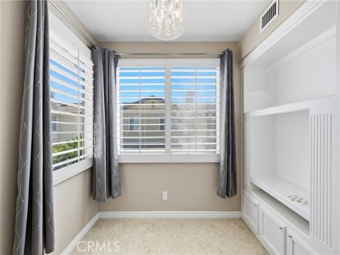 6528  University   Way, Buena Park, CA