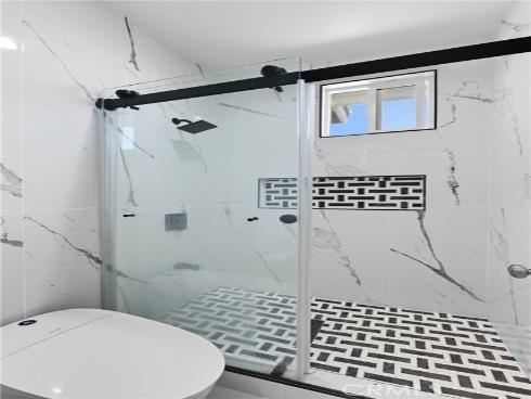 6528  University   Way, Buena Park, CA