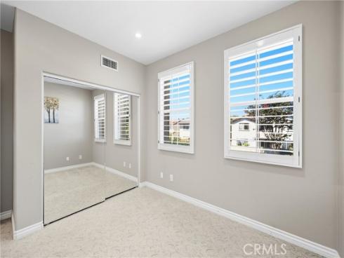 6528  University   Way, Buena Park, CA