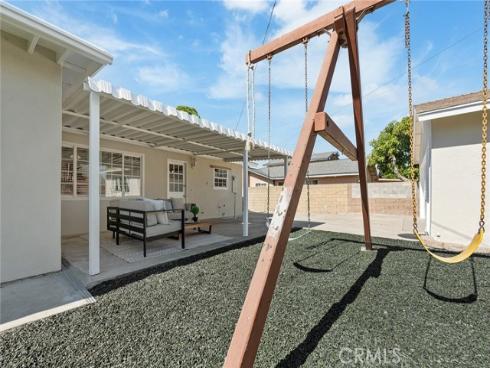 6613  San Haroldo  , Buena Park, CA