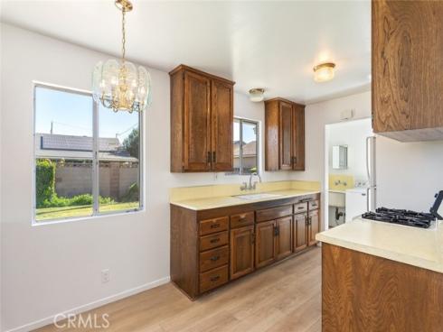 7500  El Chino   Circle, Buena Park, CA