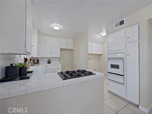 8244  Henderson   Green, Buena Park, CA