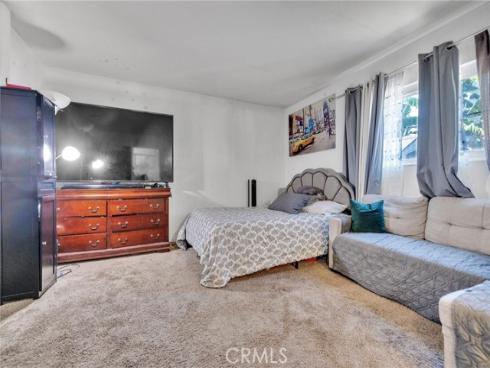 6601  Naomi  , Buena Park, CA