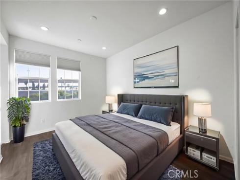 8887  Orangethorpe  , Buena Park, CA