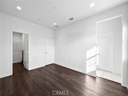 8887  Orangethorpe  , Buena Park, CA