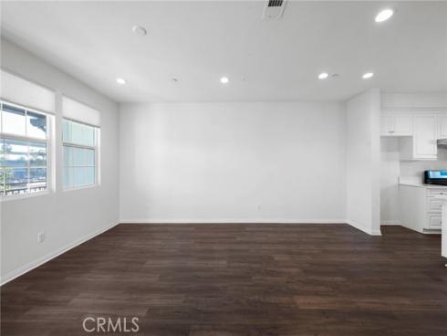 8887  Orangethorpe  , Buena Park, CA