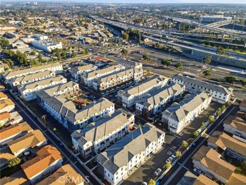 8887  Orangethorpe  , Buena Park, CA