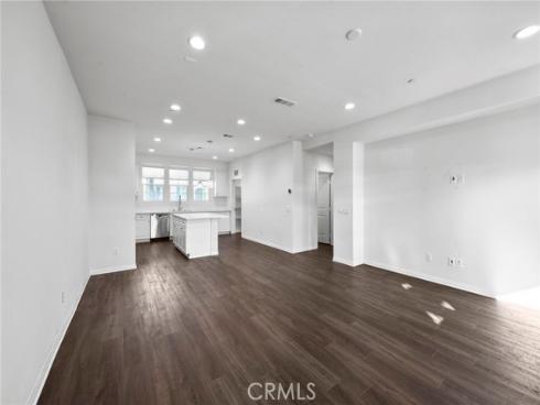 8887  Orangethorpe  , Buena Park, CA