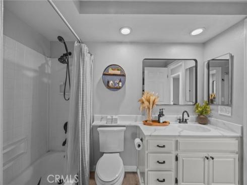 8213  Woodland  40 , Buena Park, CA