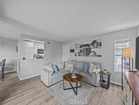 8213  Woodland  40 , Buena Park, CA