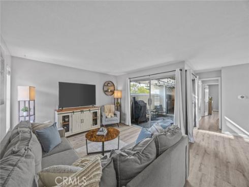 8213  Woodland  40 , Buena Park, CA