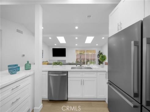 5884  Los Encinos  , Buena Park, CA