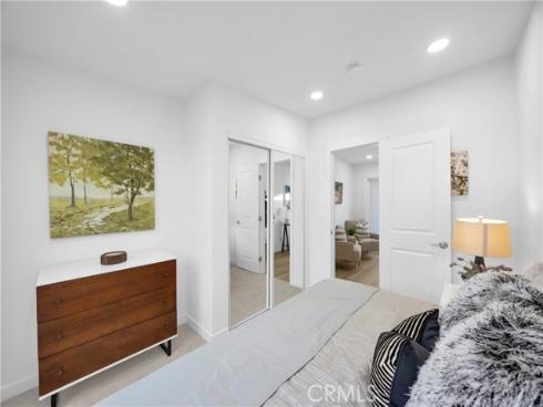 5884  Los Encinos  , Buena Park, CA