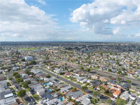 5884  Los Encinos  , Buena Park, CA